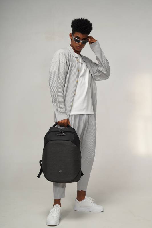 Рюкзак KORIN ClickPack 46х34х16 см, черный