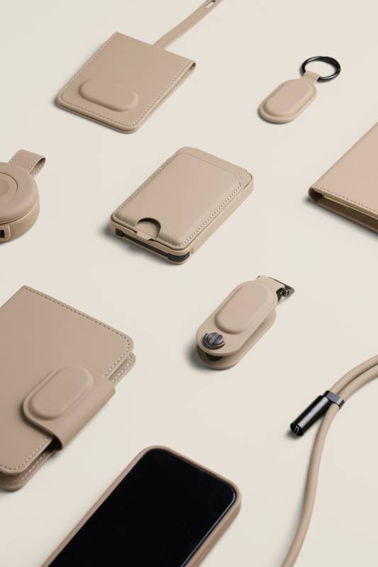 Обложка на паспорт VINGA Baltimore RCS с Bluetooth-трекером Dual