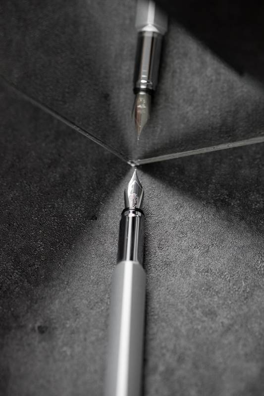 Перьевая ручка PININFARINA PF One SILVER