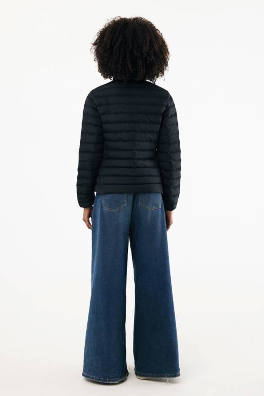 Женская стеганая куртка Iqoniq Maiko из переработанного полиэстера AWARE™