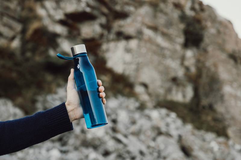 Бутылка для воды VINGA Lean из rPET RCS, 800 мл