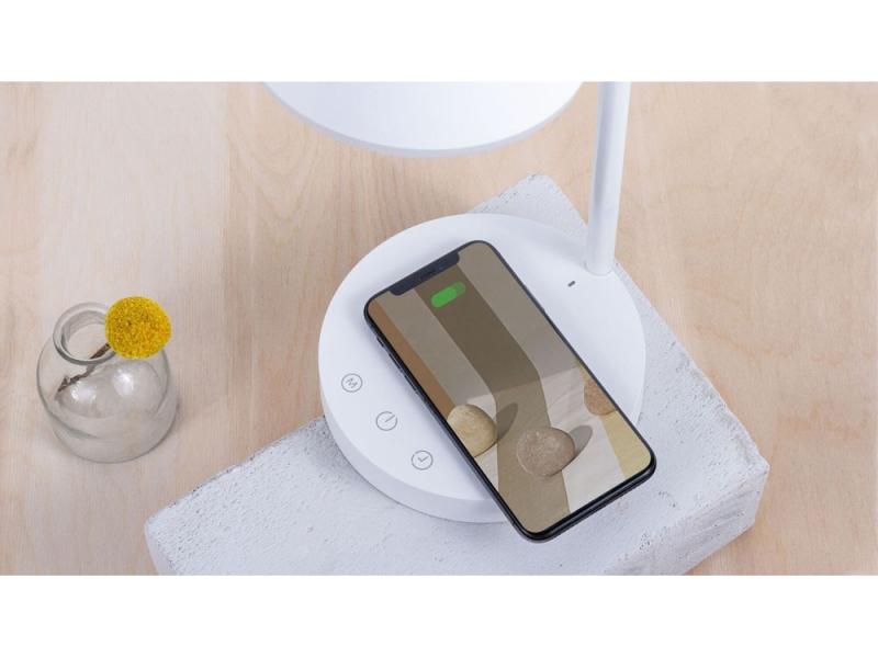 Настольная лампа с беспроводной зарядкой LED L2