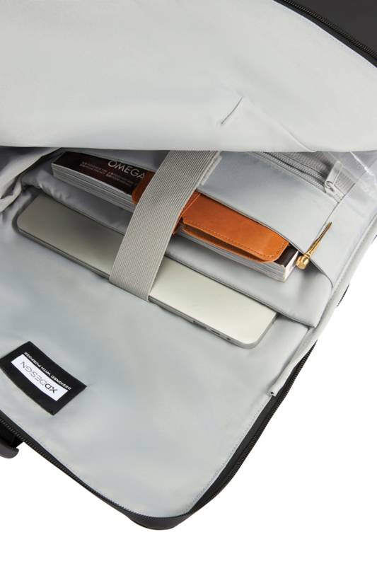 Антикражный водонепроницаемый рюкзак Urban Flap-Top, черный