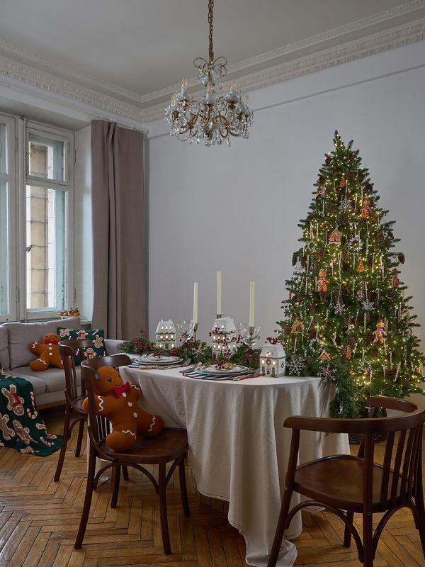 Подушка вязаная с новогодним рисунком gingerman из коллекции new year essential, 45x45 см