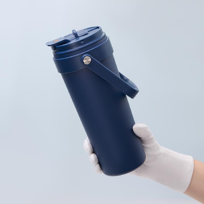 Термокружка вакуумная Solo