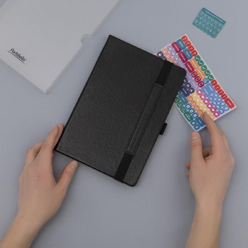 Ежедневник Galaxy недатированный, жесткая обложка, срез голограф. фольга