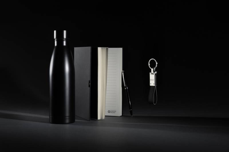 Термобутылка Swiss Peak в комплекте с блокнотом, ручкой и брелком