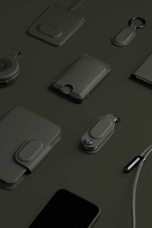 Обложка на паспорт VINGA Baltimore RCS с Bluetooth-трекером Dual