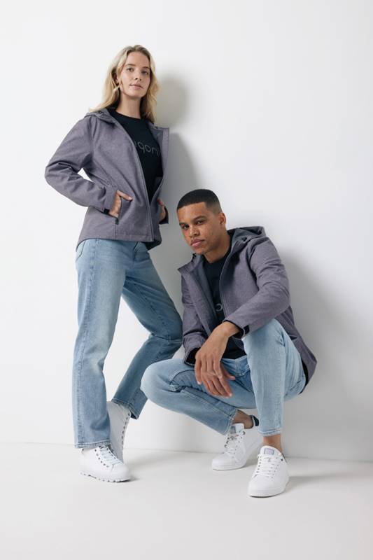 Женская куртка Iqoniq Makalu из переработанного полиэстера AWARE™, 300 г/м²