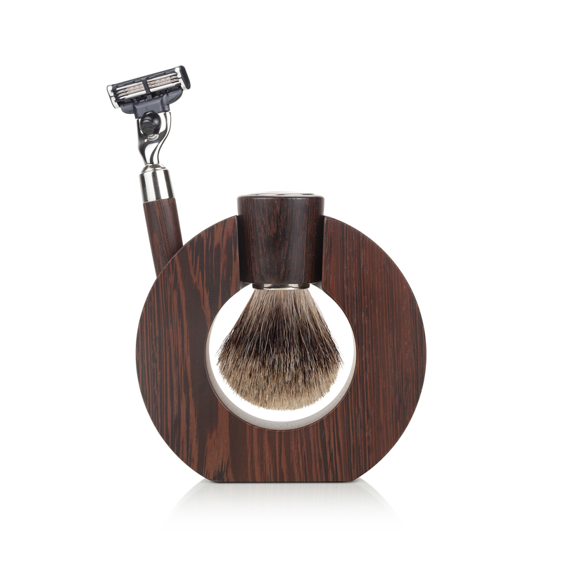 Бритвенный набор Mondial: станок, помазок, подставка;