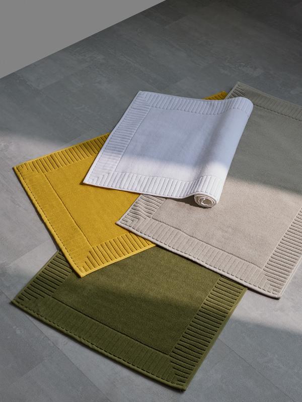 Коврик для ванной с фактурным бортиком  из коллекции essential, 50х80 см