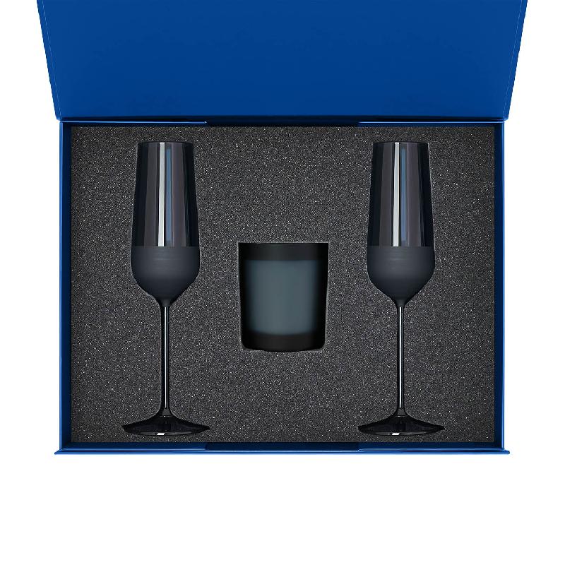 Подарочный набор свеча Enigma + 2 бокала для шампанского Sapphire в синей коробке