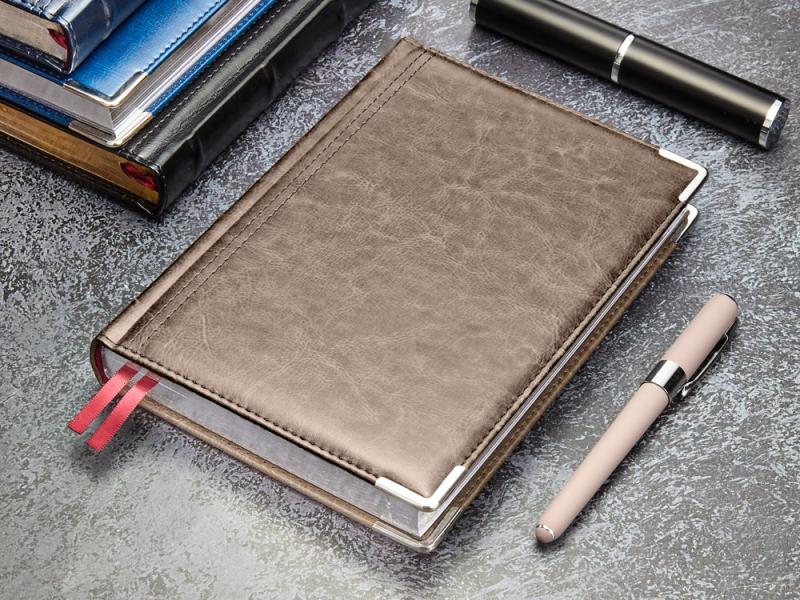 Ежедневник полудатированный А5 Boss