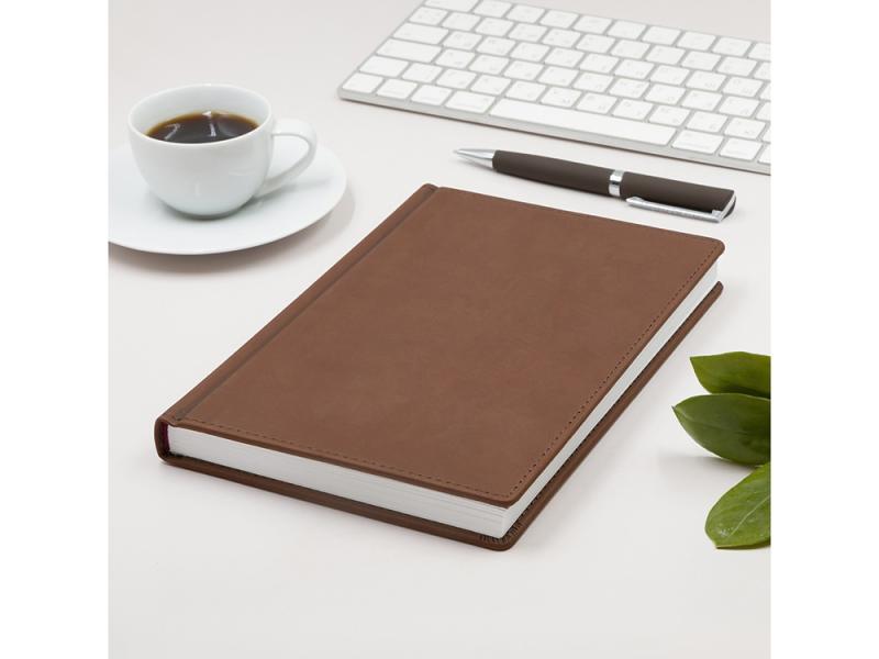 Ежедневник А5 датированный Velvet на 2026 год