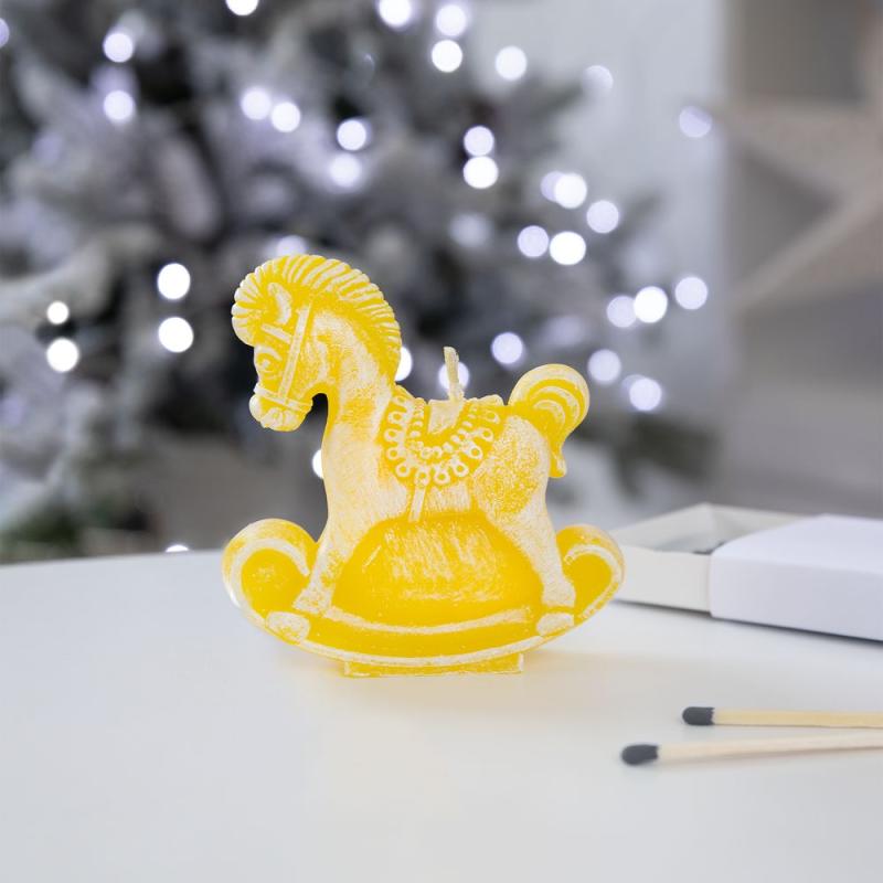 Свеча фигурная «Лошадка-качалка»