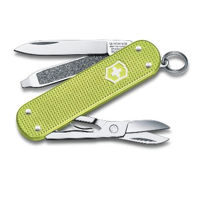 Ножбрелок VICTORINOX Classic SD Alox Colors "Lime Twist", 58 мм, 5 функций, светло