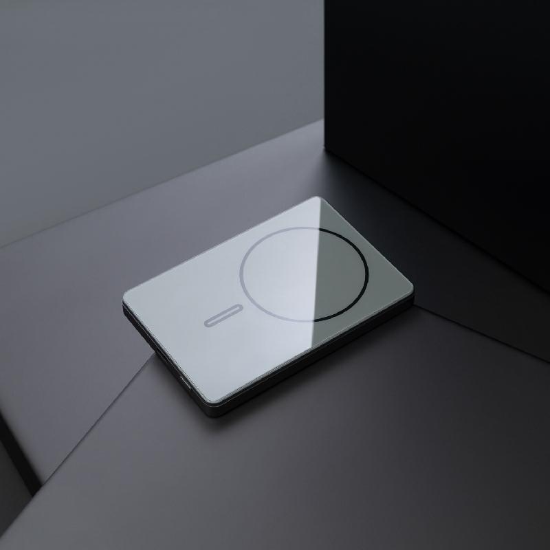 Внешний аккумулятор Оникс PD (Onyx PD) 5000mAh с функцией беспроводной зарядки 15W