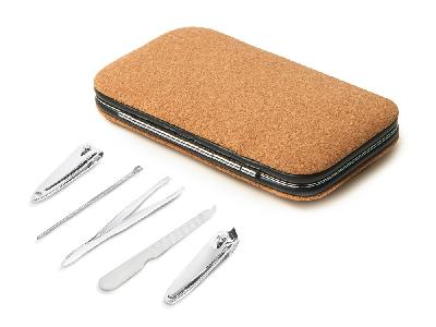 Набор для маникюра Naomi