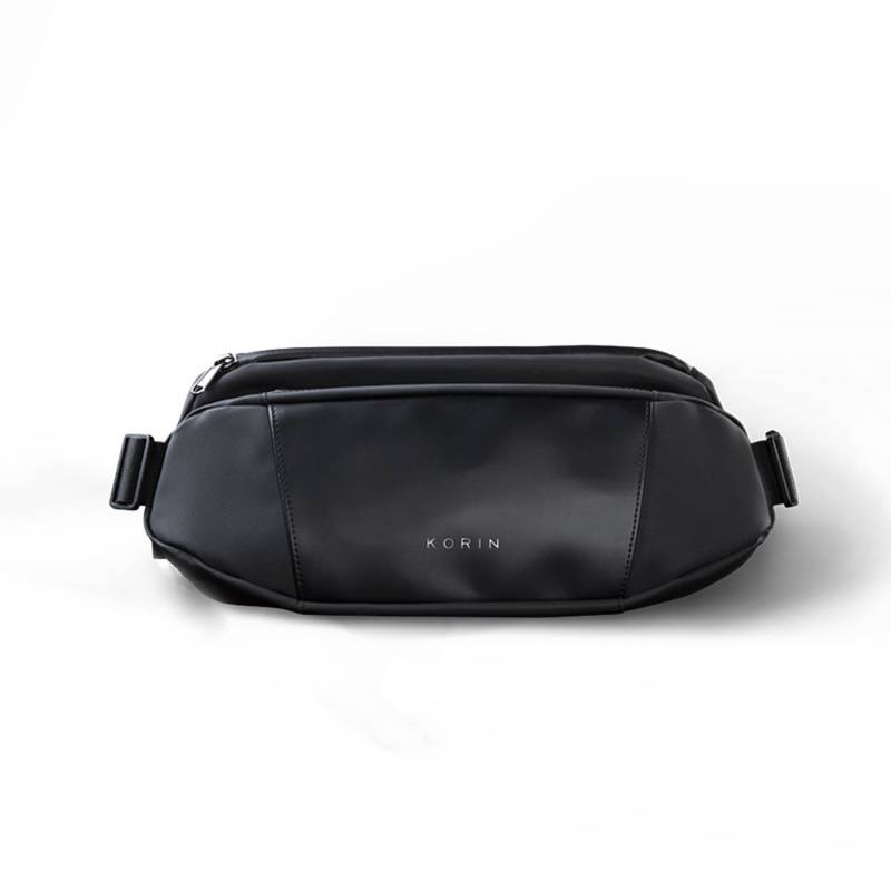 Наплечная сумка KORIN FlipSling 32х16х10 см, черная