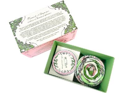 Набор: платок Ландыши и свеча Весенние цветы