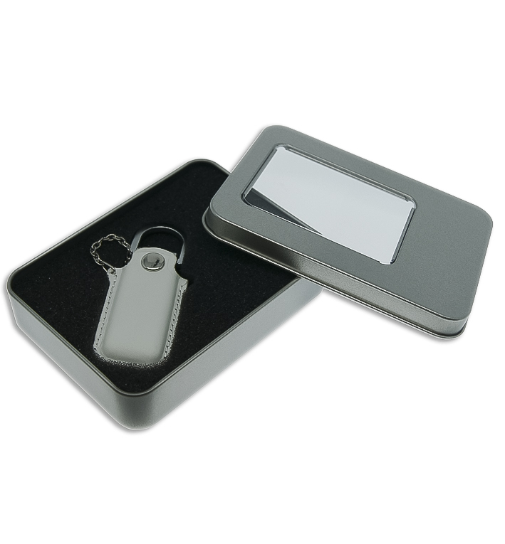 Футляр металлический с ложементом под флеш накопитель в кожаном чехле
