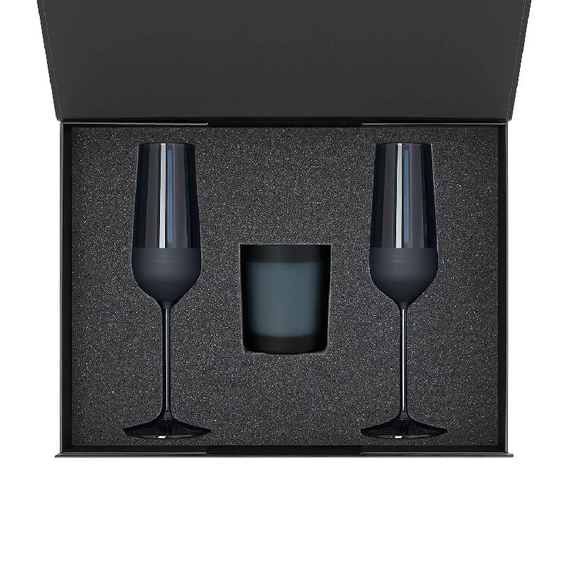Подарочный набор свеча Enigma + 2 бокала для шампанского Sapphire в черной коробке