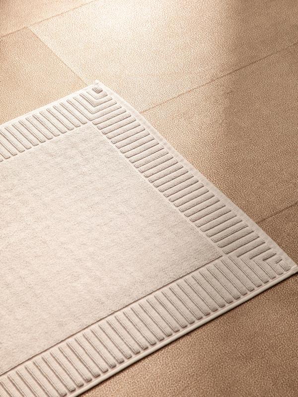 Коврик для ванной с фактурным бортиком  из коллекции essential, 50x80 см