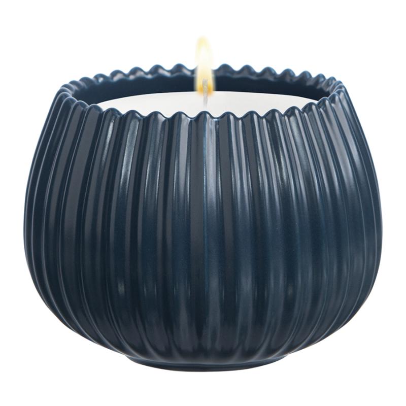 Свеча ароматическая spicy snowfs из коллекции edge, 30 ч