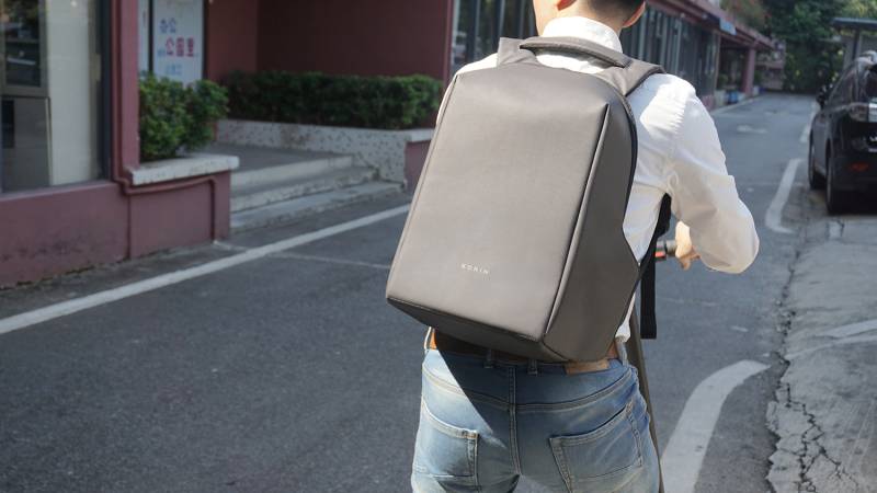 Рюкзак KORIN HiPack 43х33х16 см, черный