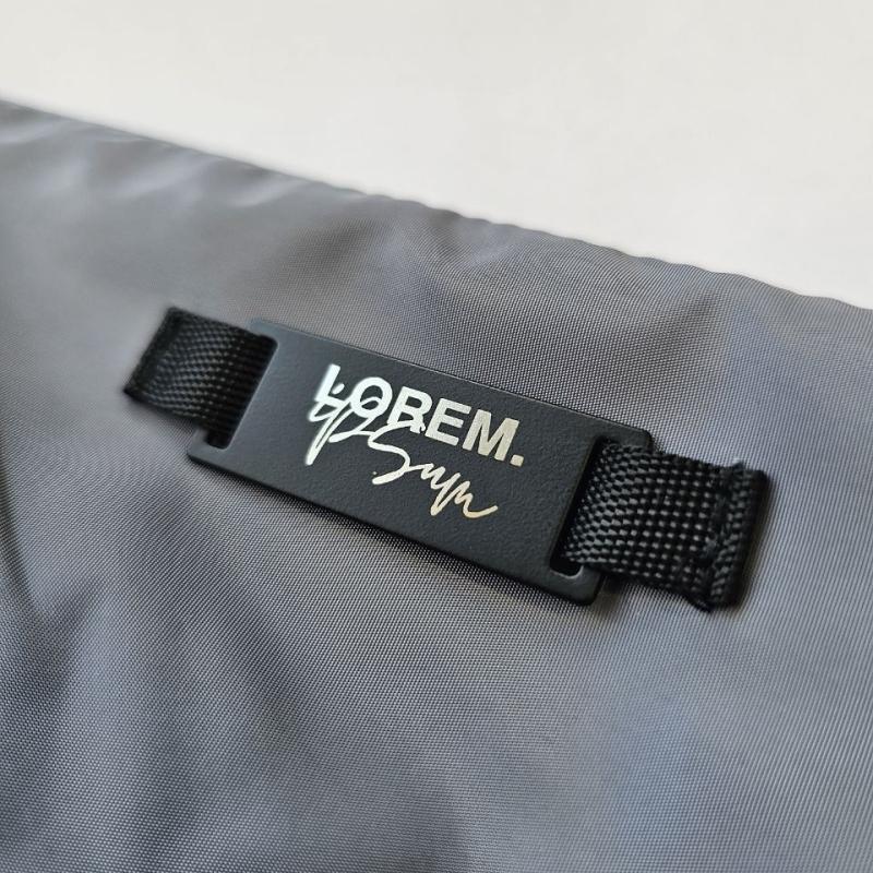 Шильдик металлический Kova