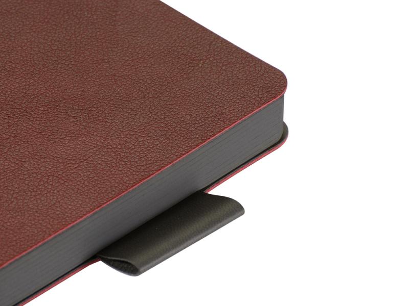 Ежедневник А5 датированный Boston на 2026 год