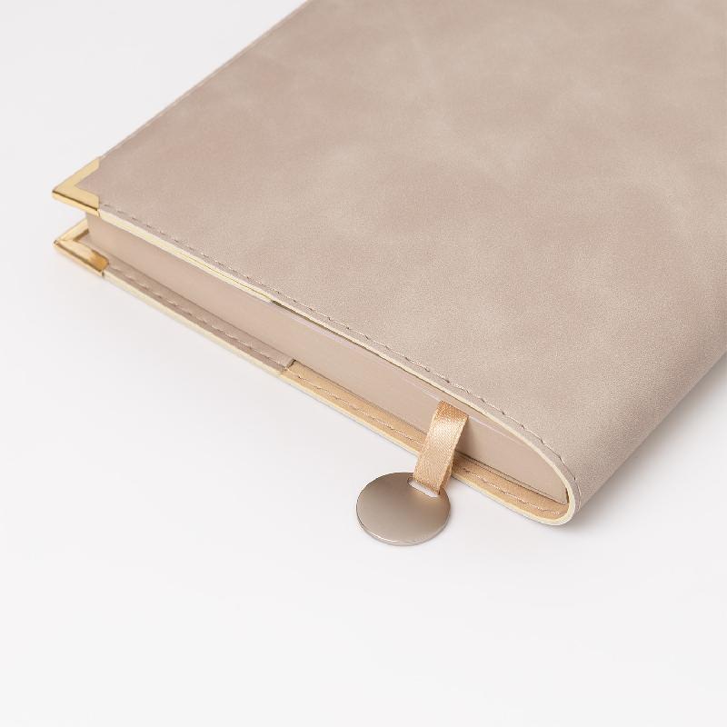 Ежедневник Prime недатированный