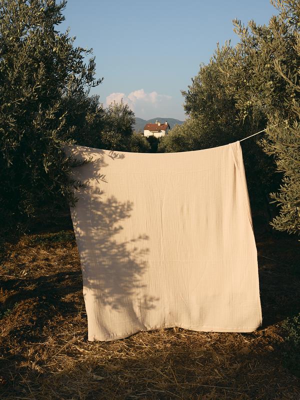 Покрывало двухстороннее из многослойного муслина  из коллекции essential, 180х250 см