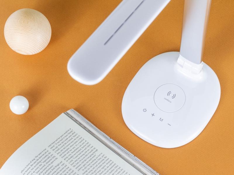 Настольная лампа с быстрой беспроводной зарядкой LED POWER