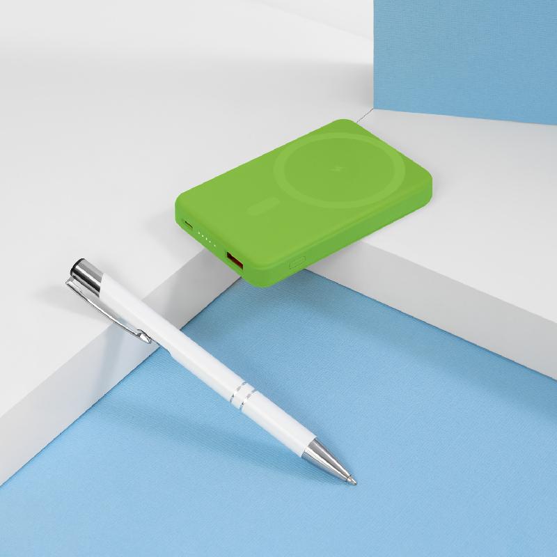 Внешний аккумулятор Largo PD 5000mAh с функцией беспроводной зарядки 15W