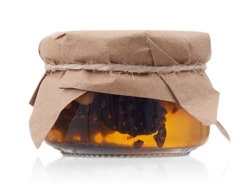 Мед с сосновыми шишками и кедровыми орехами