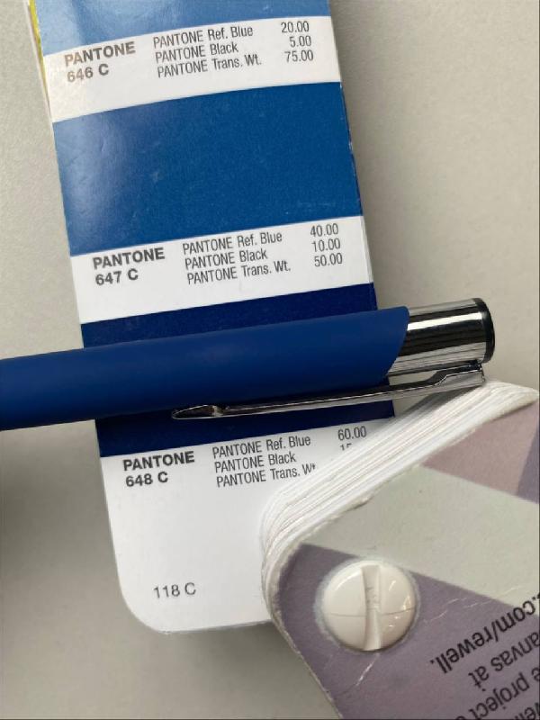 Ручка шариковая Legend Soft Touch Requis