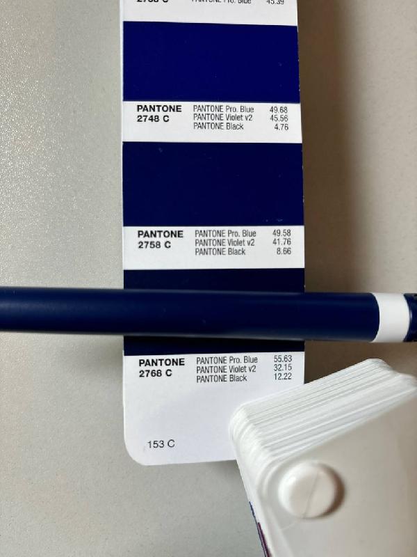 Ручка шариковая пластиковая Ravena Color