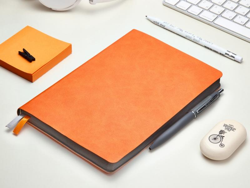 Ежедневник А5 датированный Boston на 2026 год