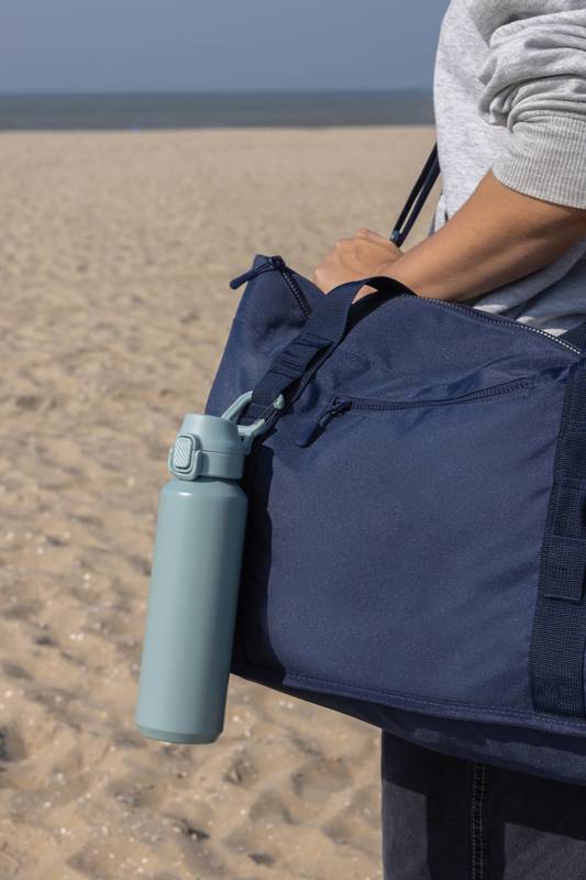 Спортивная бутылка Via из переработанной стали RCS с карабином, 600 мл