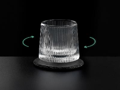 Вращающийся бокал для виски на сланцевом костере Ventura