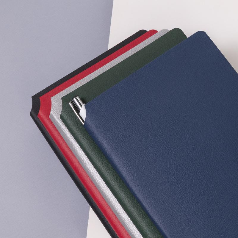 Ежедневник Molto недатированный