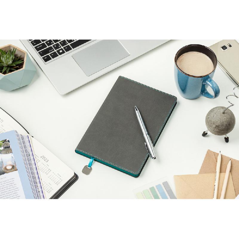 Ежедневник Flexy Latte А5,  с бирюзовым срезом, недатированный, в гибкой обложке