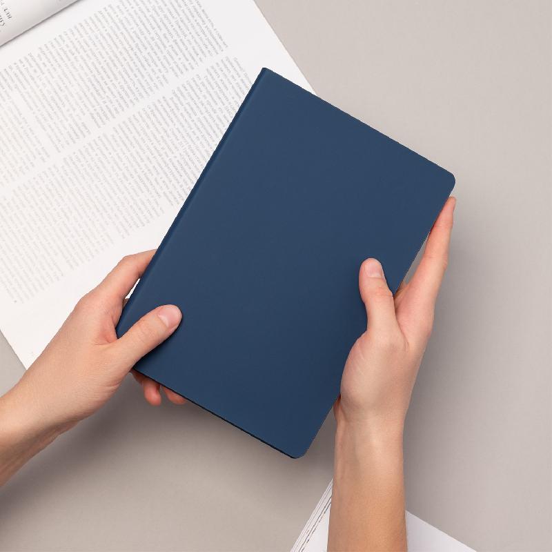 Ежедневник Spark недатированный,  (с упаковкой, со стикерами)