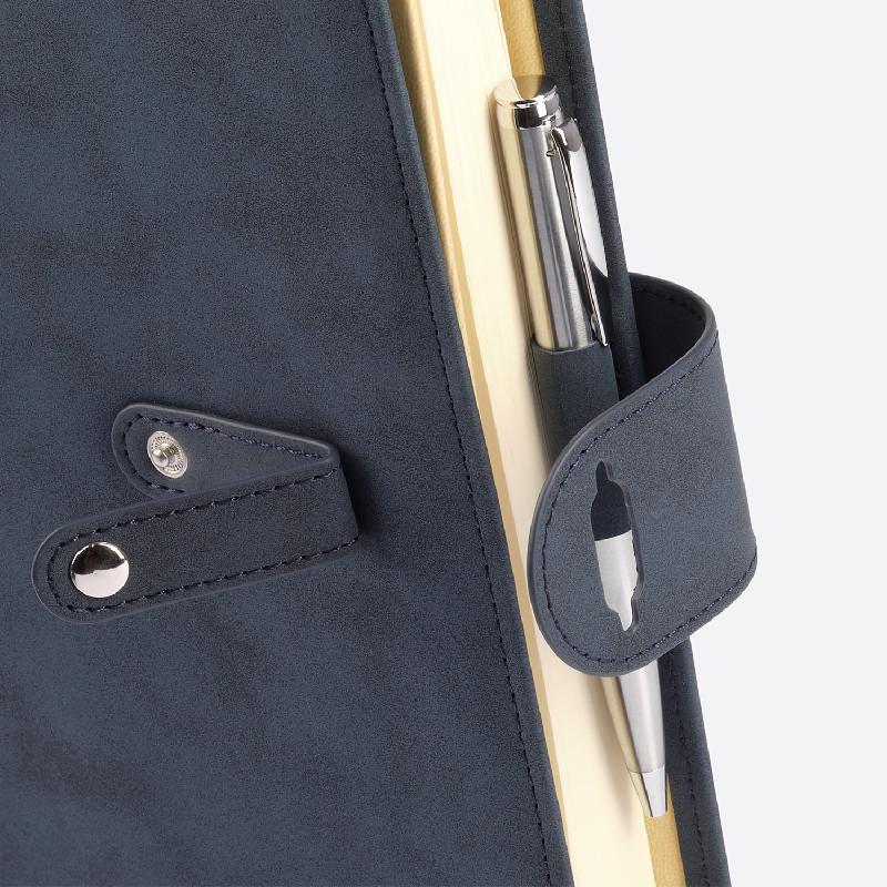 Ежедневник-портфолио Пассаж (Passage NEO) недатированный в подарочной коробке