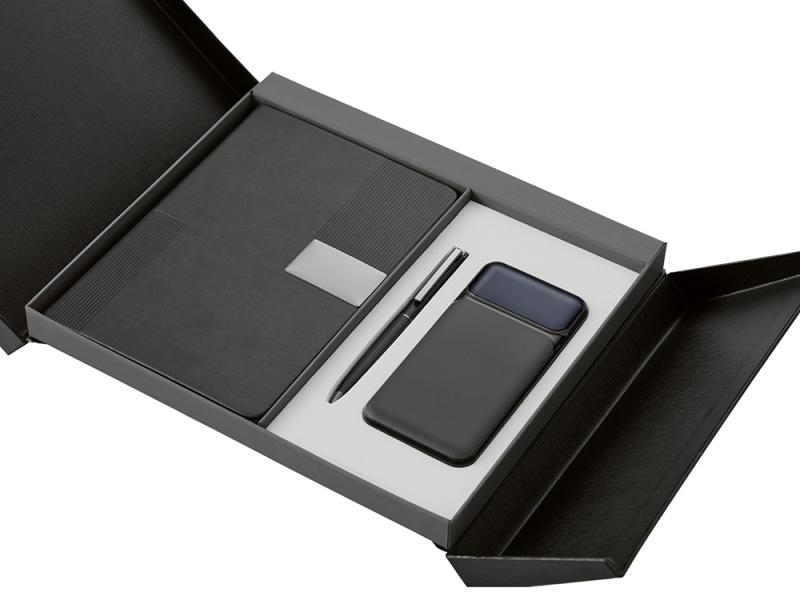 Подарочный набор Tesla с блокнотом А5, ручкой и пауэрбенком на 10 000 mAh