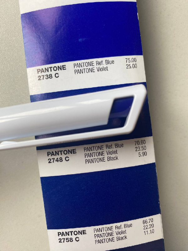 Ручка шариковая Gracia, пластиковая, молочно-