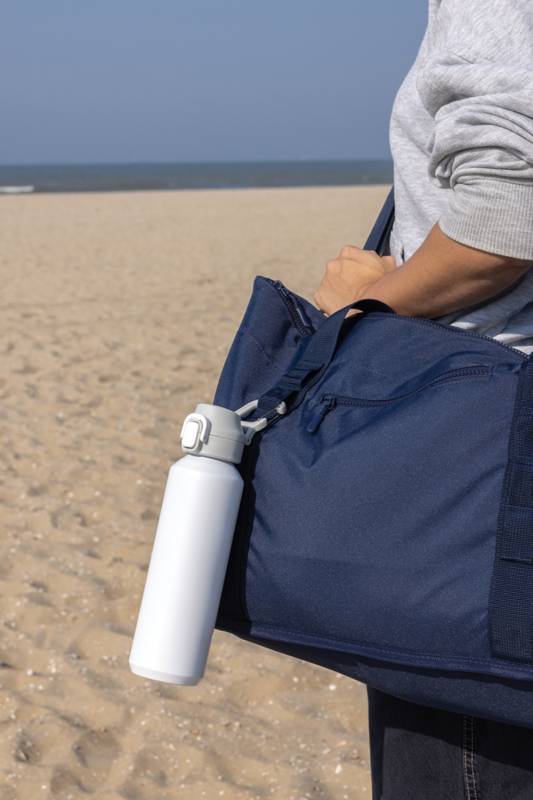 Спортивная бутылка Via из переработанной стали RCS с карабином, 600 мл