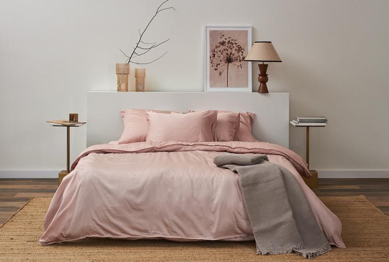 Простыня на резинке из премиального сатина  из коллекции essential, 180х200х30 см