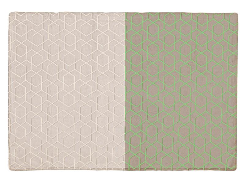 Светящийся в темноте плед Lattice